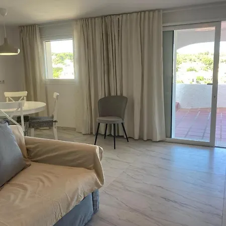 Meerblick Mit Terrasse, Pool Und Kostenlosen Wlan Neu Renoviert *