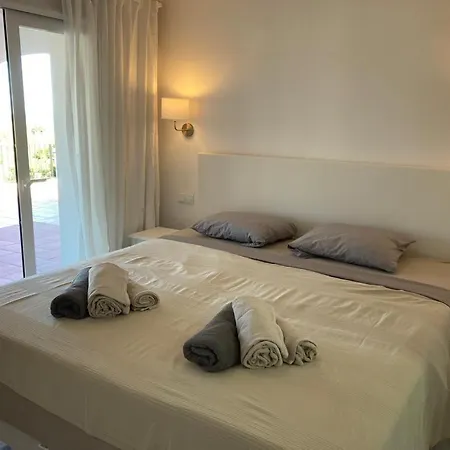 Meerblick Mit Terrasse, Pool Und Kostenlosen Wlan Neu Renoviert *