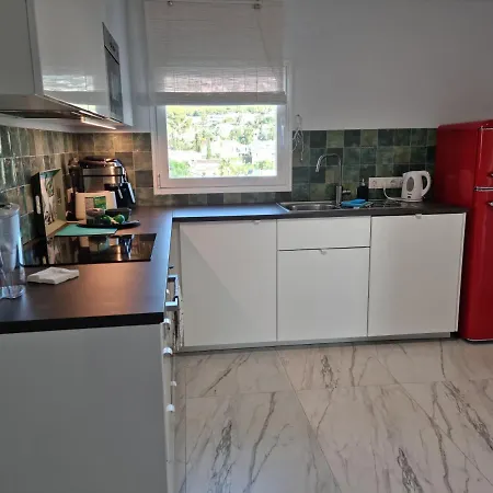 Apartment Meerblick Mit Terrasse, Pool Und Kostenlosen Wlan Neu Renoviert Benissa
