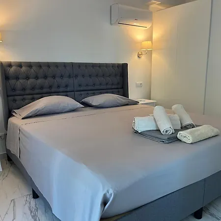 Apartment Meerblick Mit Terrasse, Pool Und Kostenlosen Wlan Neu Renoviert