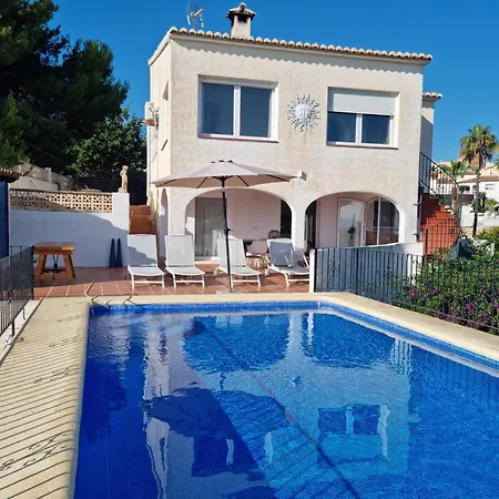 Meerblick Mit Terrasse, Pool Und Kostenlosen Wlan Neu Renoviert * Benissa