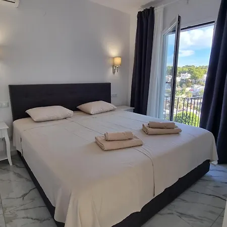 Meerblick Mit Terrasse, Pool Und Kostenlosen Wlan Neu Renoviert Apartment *
