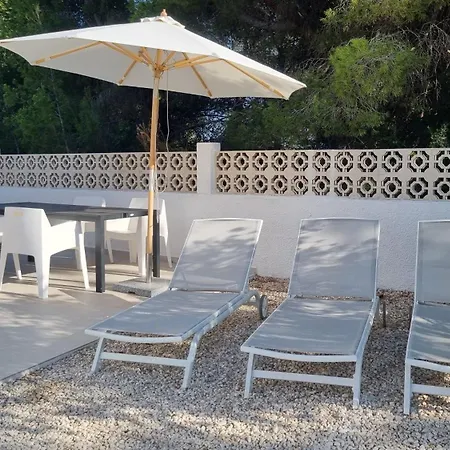 Meerblick Mit Terrasse, Pool Und Kostenlosen Wlan Neu Renoviert Apartment