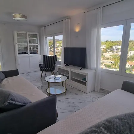 Apartment Meerblick Mit Terrasse, Pool Und Kostenlosen Wlan Neu Renoviert